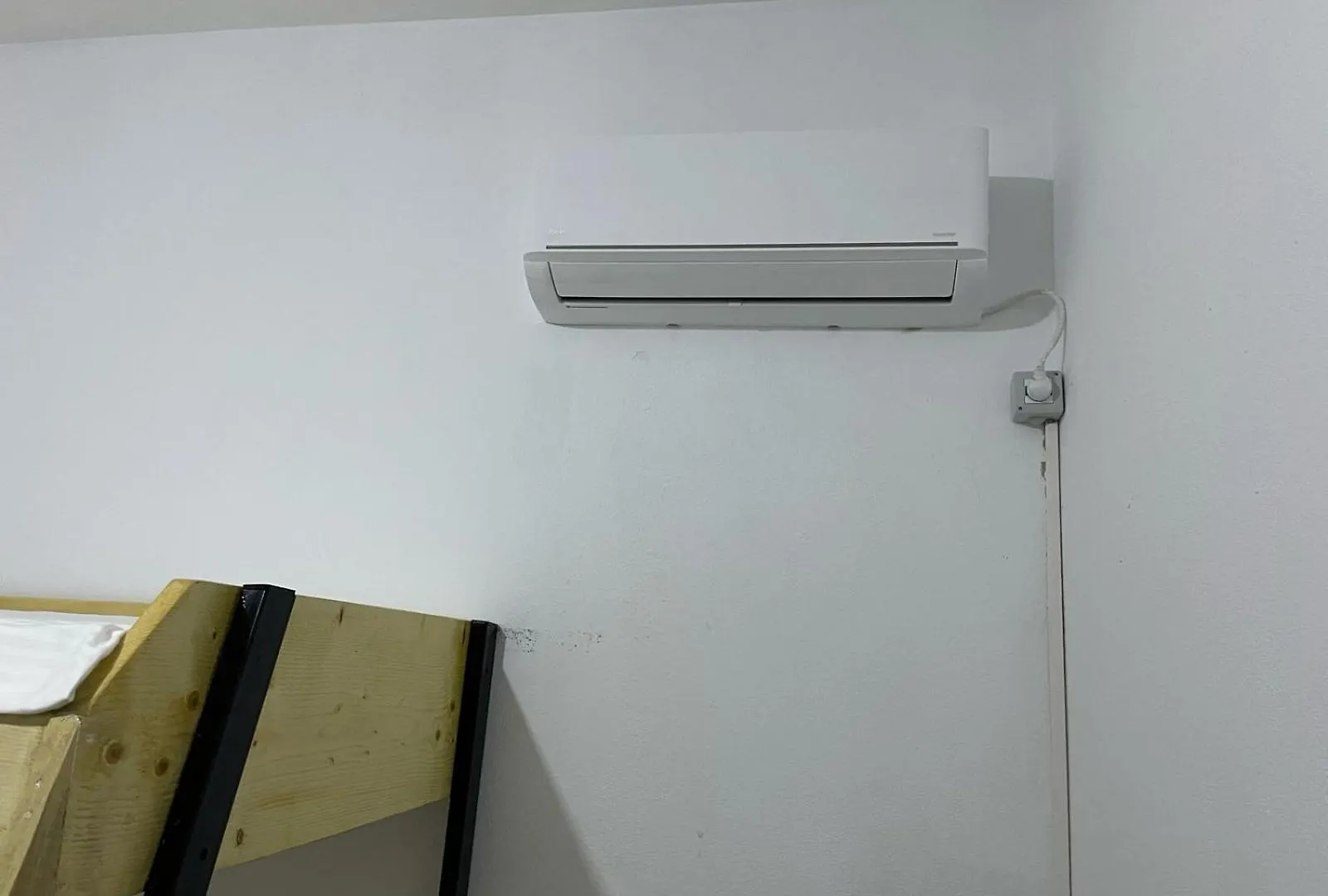 Ani Hostel Lazarat Αλβανία